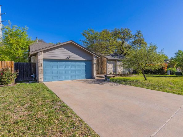 2402 Susan LN, Leander TX 78641