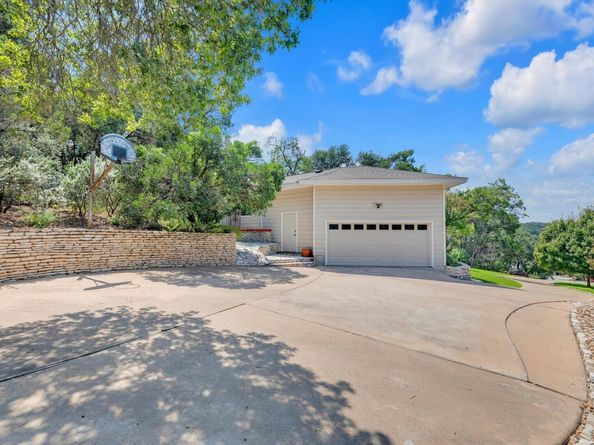 105 Tamarac CT, Lakeway TX 78734