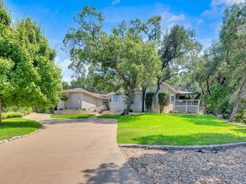 105 Tamarac CT