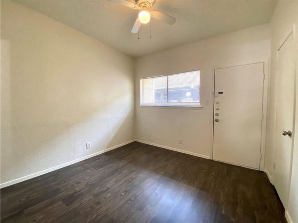 3000 Guadalupe ST 116, Austin TX 78705