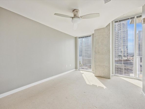 360 Nueces ST 1208, Austin TX 78701