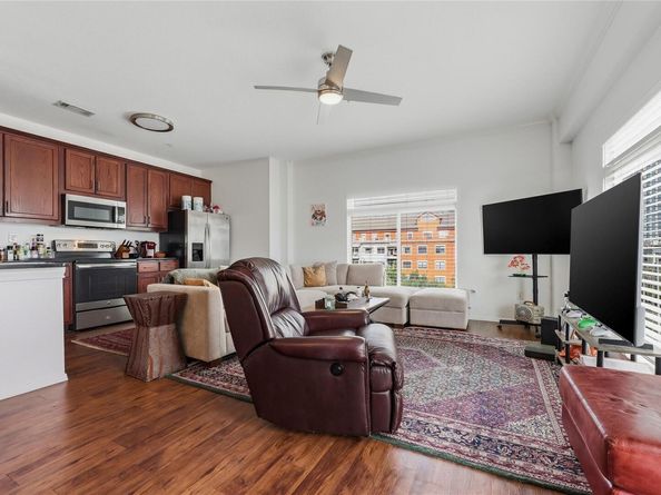 910 W 25th ST 507, Austin TX 78705