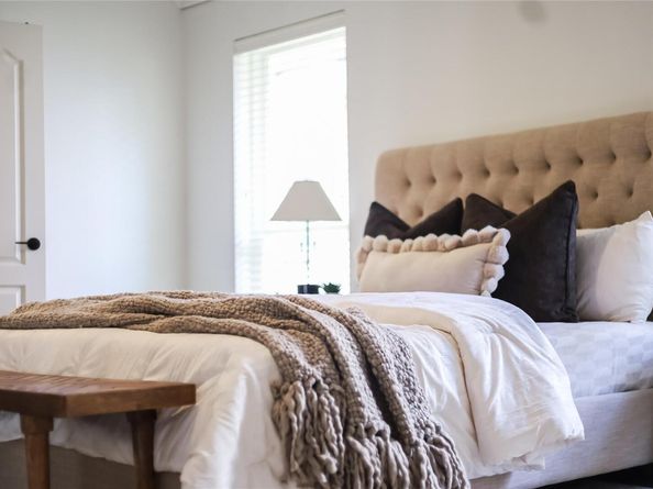 2104 Westfalian TRL, Austin TX 78732