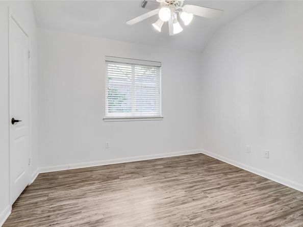 2104 Westfalian TRL, Austin TX 78732