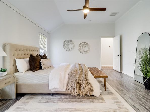 2104 Westfalian TRL, Austin TX 78732