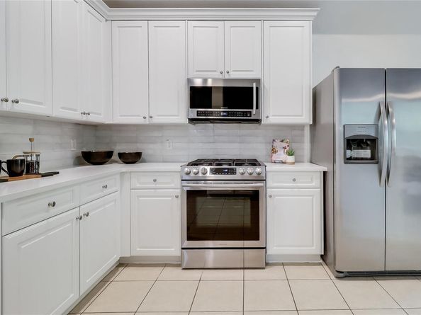 2104 Westfalian TRL, Austin TX 78732