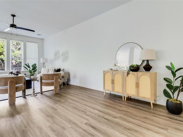 2104 Westfalian TRL, Austin TX 78732