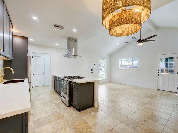 11421 Ptarmigan Dr, Austin TX 78758