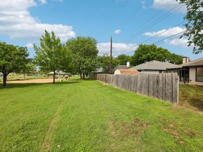 2000 Zephyr LN, Round Rock TX 78664