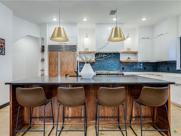 18725 Angel Mountain DR, Leander TX 78641