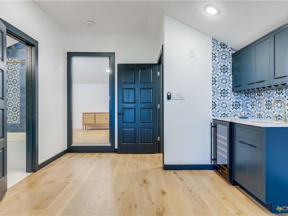 18725 Angel Mountain DR, Leander TX 78641