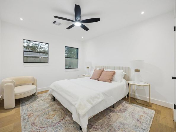 1611 Ridgehaven DR, Austin TX 78723