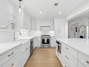 5017 Trail West DR, Austin TX 78735