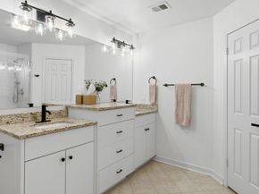 5017 Trail West DR, Austin TX 78735