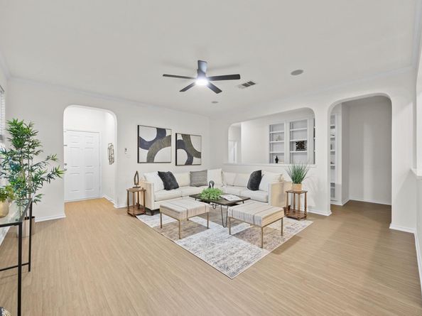 2108 Golden Arrow Ave, Cedar Park TX 78613