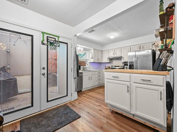 1710 Timberwood DR, Austin TX 78741