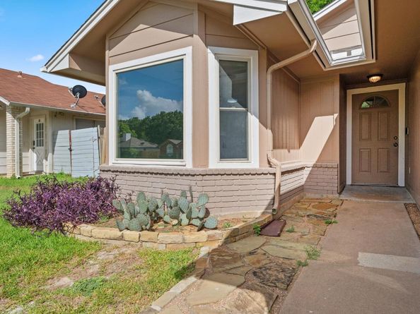 16308 Parkway DR, Pflugerville TX 78660