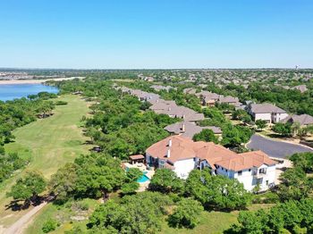 10500 Avery Club DR