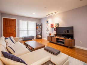 1115 W 10th ST 205, Austin TX 78703