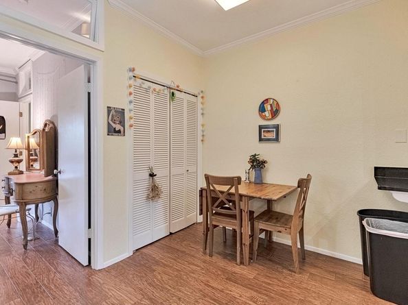 303 W 35th ST 202, Austin TX 78705