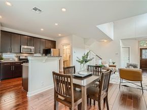 2101 Rivers Edge WAY 19, Austin TX 78741