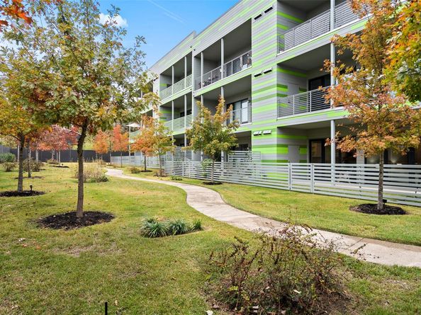 4004 Banister LN 309, Austin TX 78704