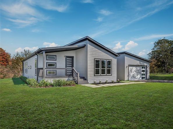 850 Chamberlin RD, Dale TX 78616