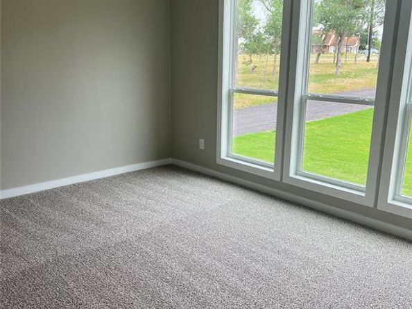 850 Chamberlin RD, Dale TX 78616