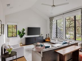 2311 Westoak DR, Austin TX 78704