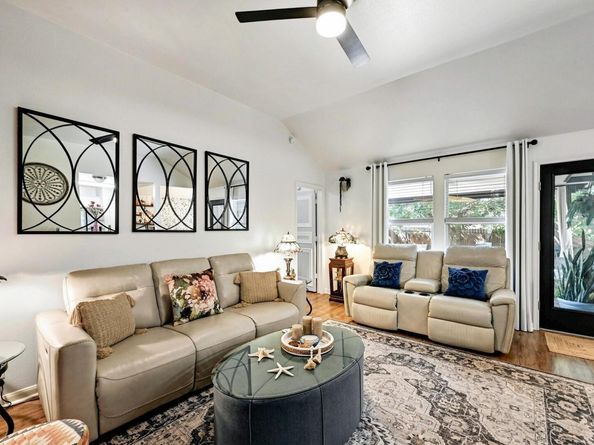 711 Maplecreek DR, Leander TX 78641