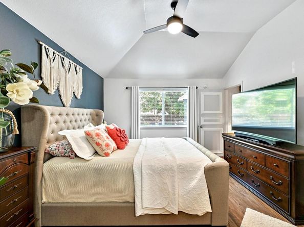 711 Maplecreek DR, Leander TX 78641