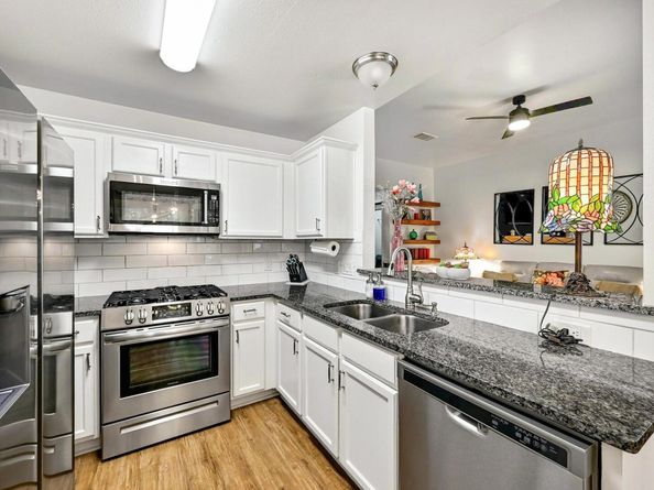 711 Maplecreek DR, Leander TX 78641