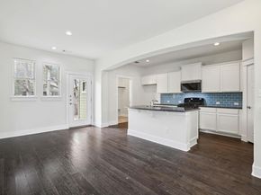 13604 Avery Trestle LN 17, Austin TX 78717