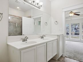 13604 Avery Trestle LN 17, Austin TX 78717