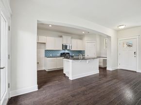 13604 Avery Trestle LN 17, Austin TX 78717