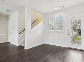 13604 Avery Trestle LN 17, Austin TX 78717