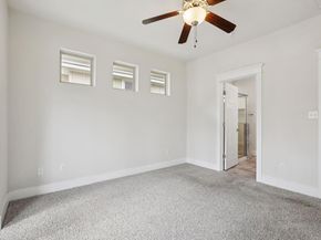 13604 Avery Trestle LN 17, Austin TX 78717