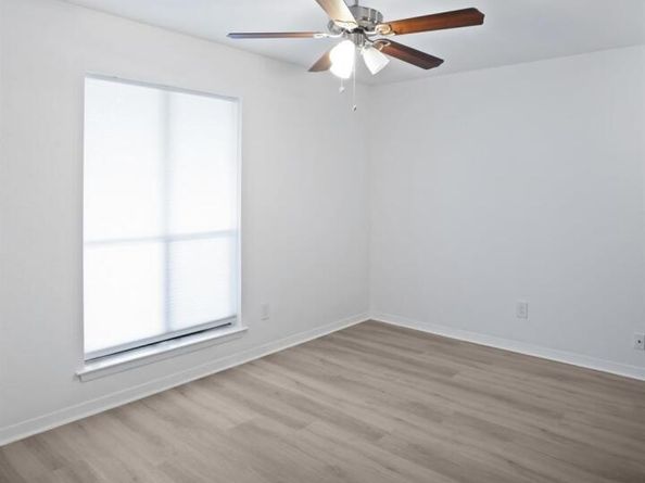 1004 Scenic DR, Georgetown TX 78626