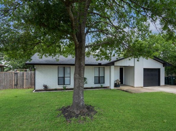 1004 Scenic DR, Georgetown TX 78626