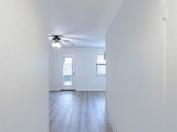 1004 Scenic DR, Georgetown TX 78626