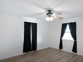 1004 Scenic DR, Georgetown TX 78626