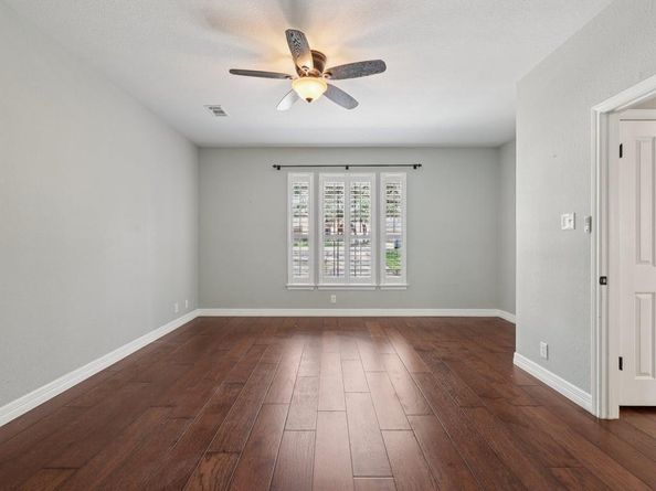 1604 Drop Tine DR, Cedar Park TX 78613