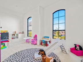 511 Irvine CIR, Liberty Hill TX 78642
