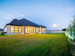 511 Irvine CIR, Liberty Hill TX 78642