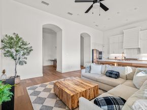 511 Irvine CIR, Liberty Hill TX 78642