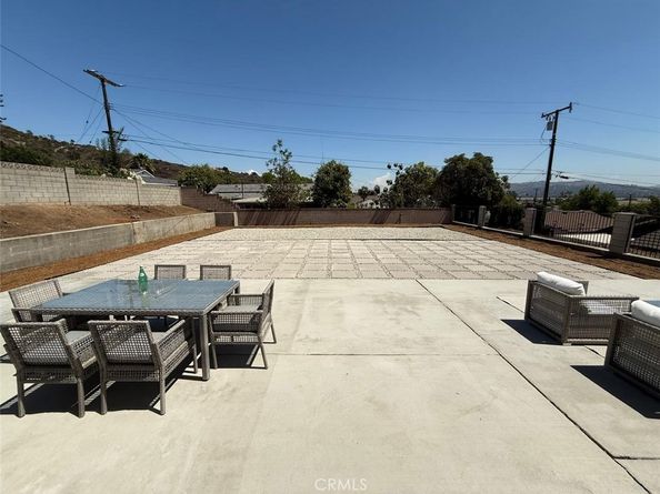 1004 N Las Flores Avenue, Montebello CA 90640