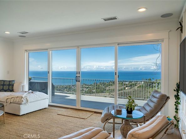 2855 Zell Drive, Laguna Beach CA 92651