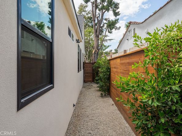 584 N Plymouth Boulevard, Los Angeles CA 90004