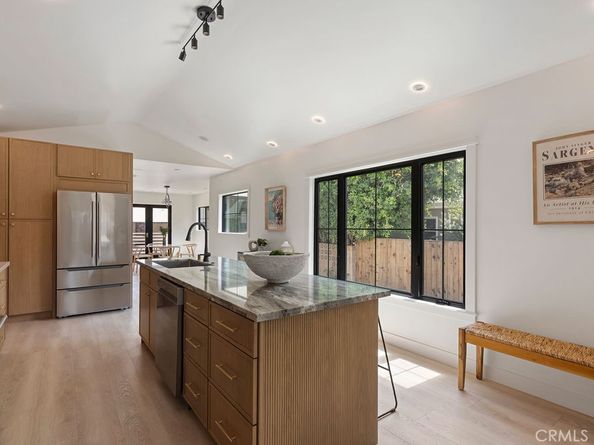 584 N Plymouth Boulevard, Los Angeles CA 90004