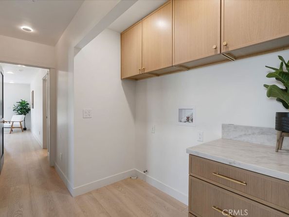 584 N Plymouth Boulevard, Los Angeles CA 90004